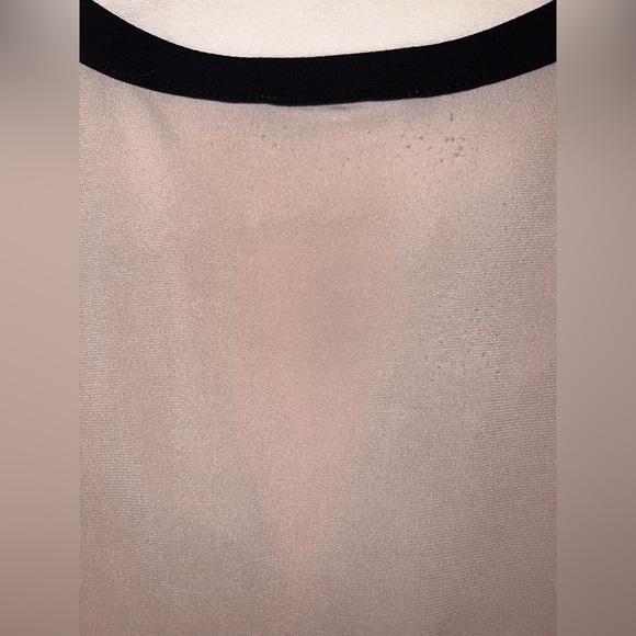 Calvin Klein Taupe Sleeveless Blouse Faux Leather Trim & Chain Detail – Size M - Picture 4 of 7